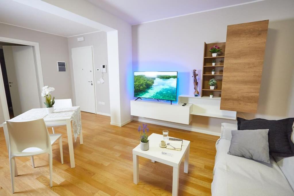Center Aviano Comfort Suite Free Parking Wifi Exterior foto